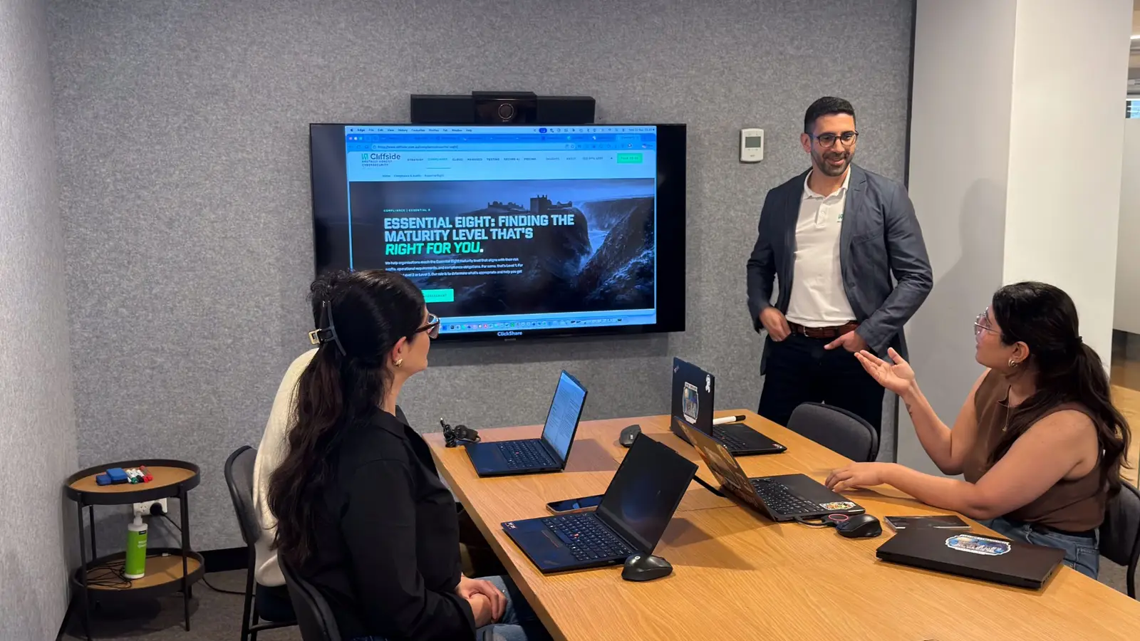 Adri Leite presenting to two Cliffside consultants in the Sydney office